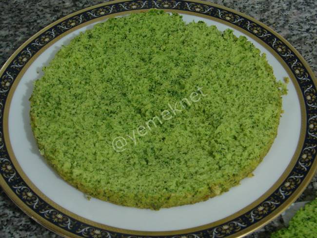 Ispanaklı Kivili Pasta - Yapılışı (12/24) 